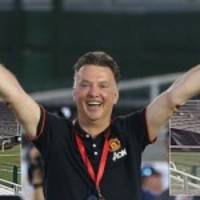 man city flop could help man united in bid to sign world class defender!